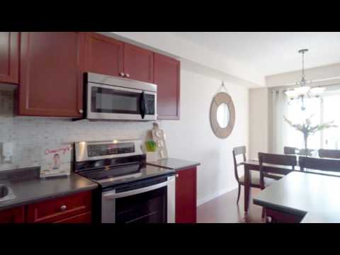 135 Periwinkle Dr, Hamilton, ON