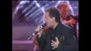 VÍCTOR MANUEL &quot;BAILARINA&quot;