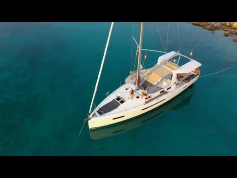 Introducing the Sun Loft 47 Monocat | Dream Yacht Charter