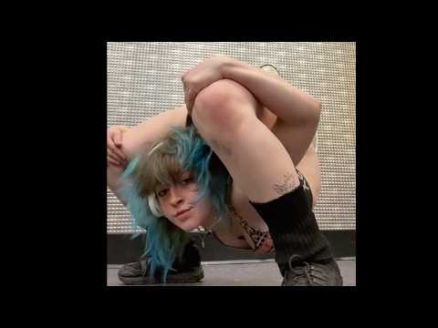 15 minute compilation of contortionist Bunni B Bendy