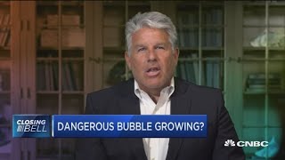 Corporate debt could cause the next recession: Expert