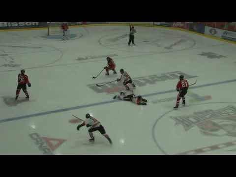 Mise en échec à la tête de Mathieu Dumas sur Christophe Losier + Mêlée