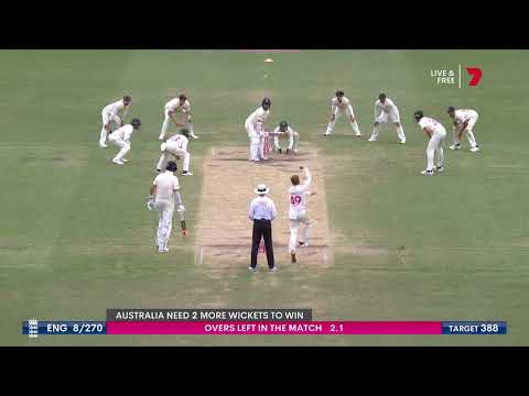 Steve Smith bowling🏏gets the wicket of jack leach at scg . #ashes #ausvseng #cricket