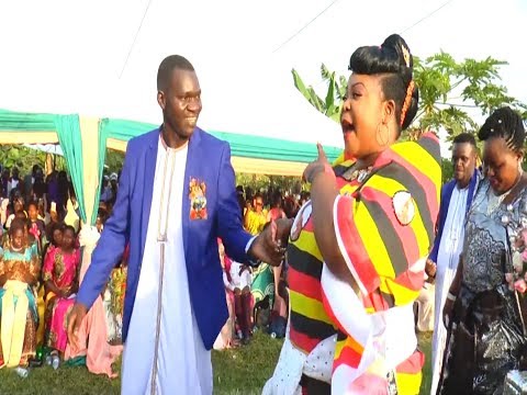 #WESANYUKIRE. Doreen Mutibwa omulundi gwe ogwasoka okujja mukiddala yalumya banji