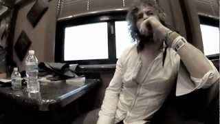 Interview: Wayne Coyne (The Flaming Lips) on the bus at Hangout 2011