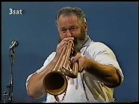 Syti Domini, Büchel und Juuz