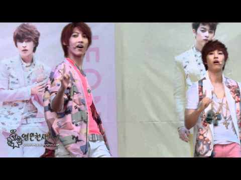 120617 BOYFRIEND江南街頭SHOWCASE-내여자손대지마（主榮旻）