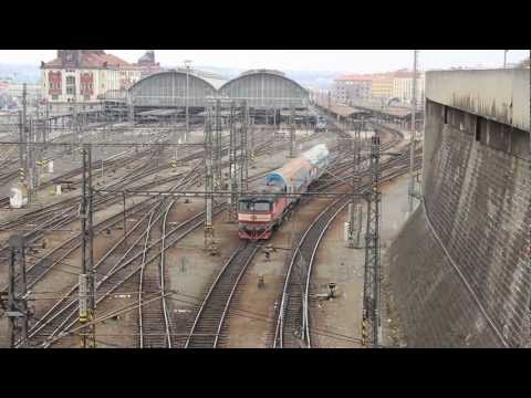 Rozjezd Berty 749.121 z Praha hl.n.