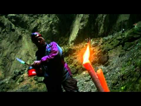 Felix baumgartner peshera  trailer