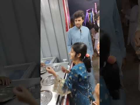 Fato buying Turkish ice cream