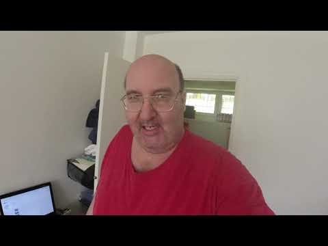 MongoTV_6236 - Kigger På Flyttekasser i Forstue Stået 7 År - Del 56 - HVORFOR JEG HAR SÅ MANGE TING