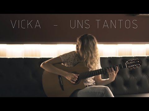 Uns Tantos - Vicka