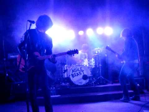 Arctic Monkeys - The View From The Afternoon @ Pappy & Harriet's Pioneertown Palace