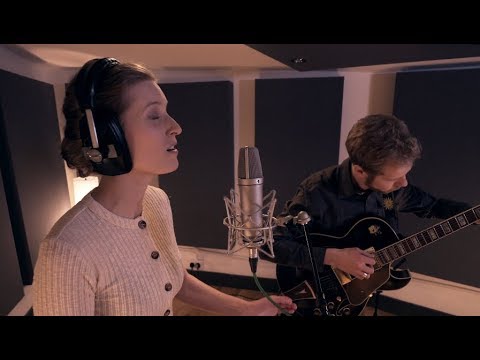 Hilda Cecilia feat. Alex Menaker - I Didn't Know What Time It Was