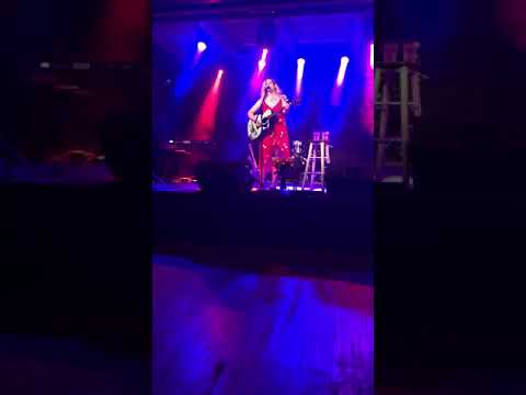 Lexy Desjarlais - Toxic (Cover - mini clip)