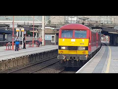 4S47 - DB90's - Jack leading Multimodal this evening on the jaunt up to Mossend - 90036 & 90019