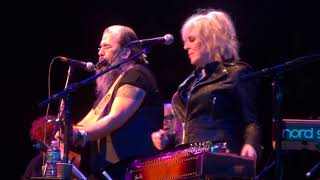&quot;You&#39;re still standing there&quot; - Steve Earle - Lucinda Williams - The Mastersons