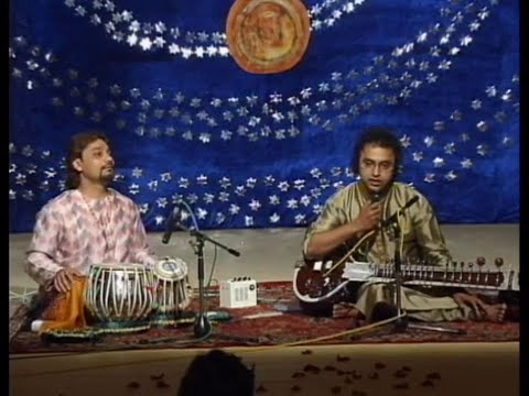 2002-0504 Shubhendra Rao Concert, Cabella, Italy DP