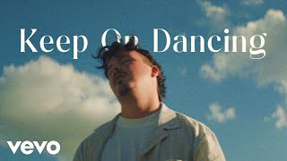 Musik-Video-Miniaturansicht zu Keep On Dancing Songtext von AVAION