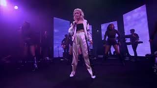 Zara Larsson Symphony Live at Volkswagen Garage Sound Concert 2018