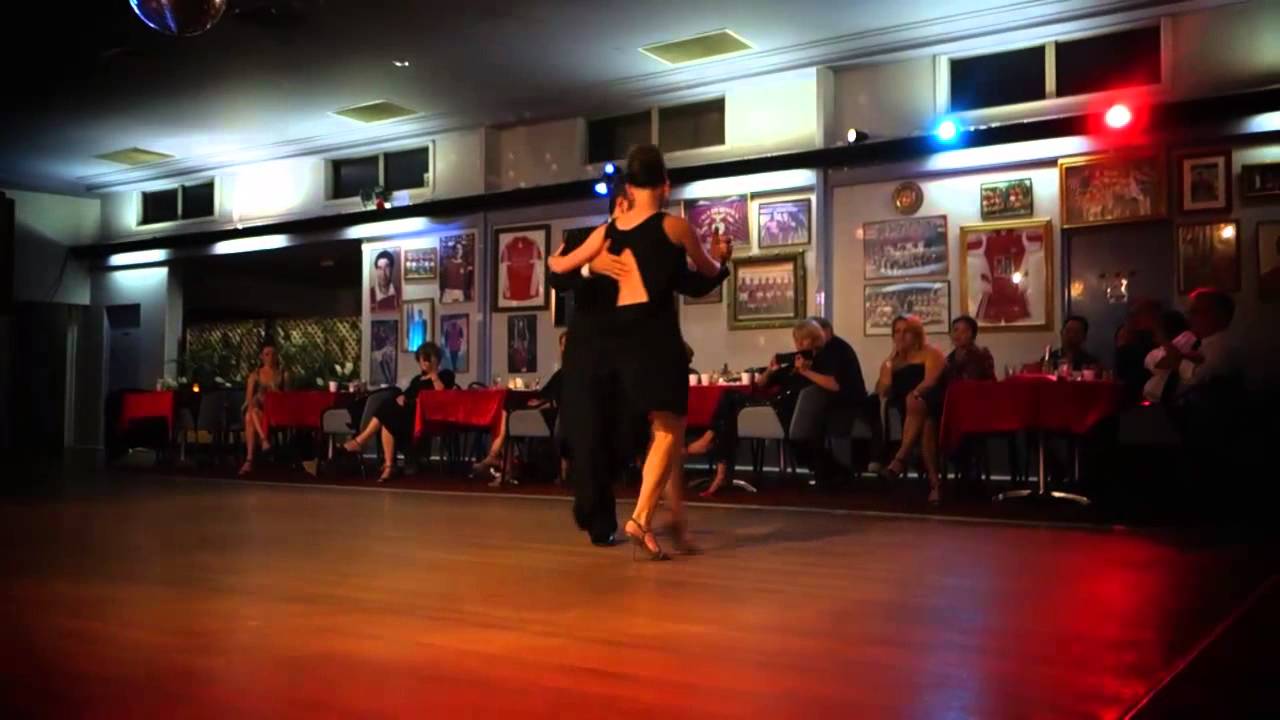 Carolina Bonaventura y Fernando Paulo Galera April 2014 in Sydney Song 1