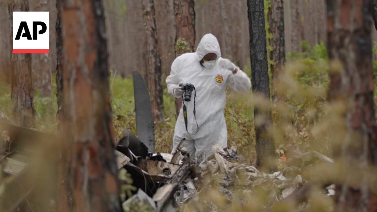 Small plane crash in Bahamas kills 10 people including musicians