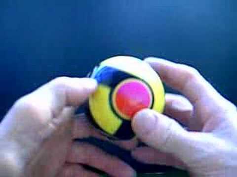 K-Ball 2x2x2 solve top and bottom simultaneously