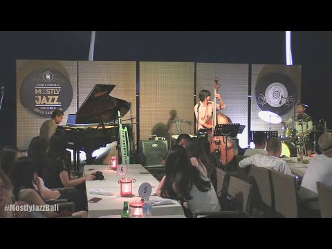 Indra Lesmana Keytar Trio - St. Thomas @ Mostly Jazz in Bali 24/01/2016 [HD]