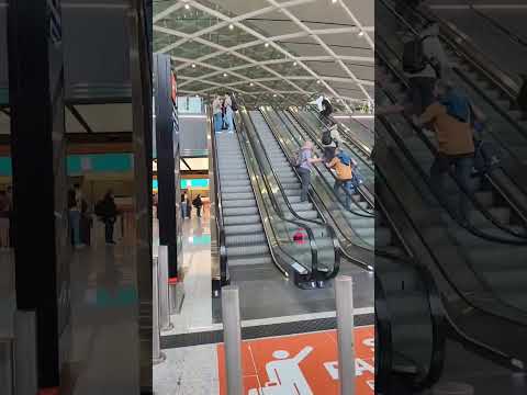otra vez en Aeropuerto Internacional Ezeiza. Bs.As. Argentina 🇦🇷