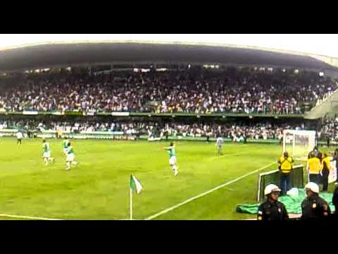 Coritiba 2x0 Portuguesa - Gol de Leonardo - Camp. Brasileiro 2010