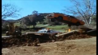 General Lee Jumps - Moog - Flee The CIty