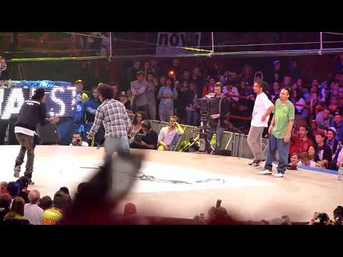 Juste Debout 2011 | Final HipHop | Ukay & Aldo vs Les Twins (win)