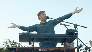 Hineh Ma Tov (Live)