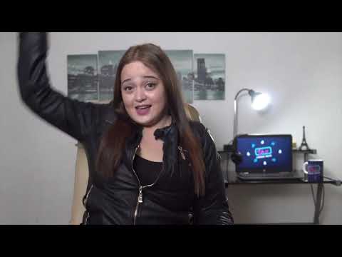 #DeMujerAMujer | Salvadoreña apasionada por el inglés enseña el idioma