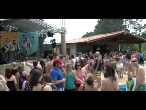 Deco Bandeira(Zabumba e vocal) - Junior Dias(Sanfona) - Rondinelle Viana(Triângulo)