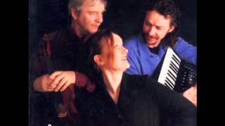 Nåra  - rosalil och hennes moder