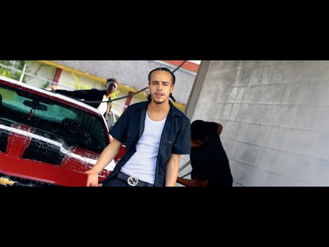 EBN TRE - VIRAL MOMENT (OFFICIAL VIDEO)