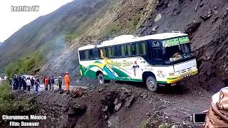 Download lagu SOPIR BUS DENGAN SKILL TINGGI DIJALAN TERSULIT DIDUNIA mp3