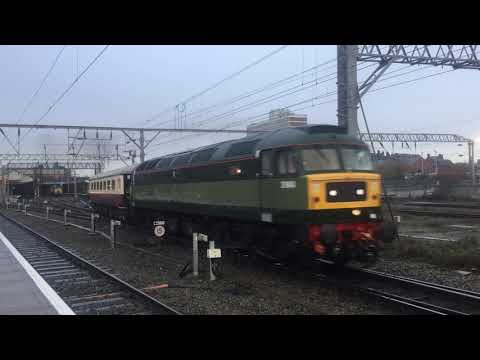 BR Two Tone Green 47501 & 47805 thrash out of Crewe on 5Z61 16/12/17