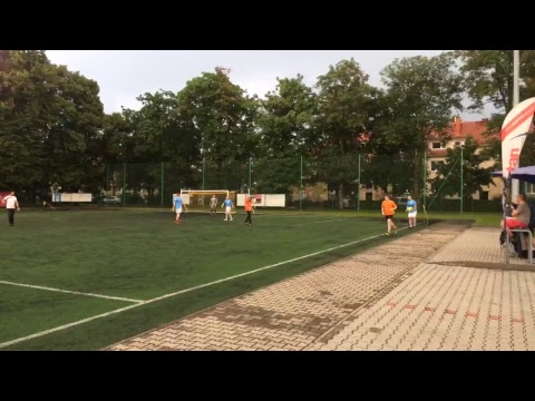 28.06 FINAŁ PUCHARU. AC Polanka (pomarańczowe) - Gumzamet Fidasz (błękitne)