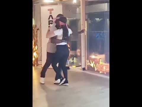 Pascal Zokiz Gomis & Maëva Tarraxo Pop 🎵 Lupambo - Melhor De Mim