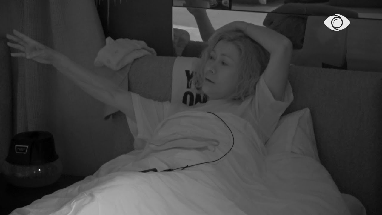 “A ke shoqe jashtë?”/ Roza 'e thumbon', Egla: Ik moj zoçkë, përqafo ndonjë ferrë