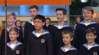Wiener Sängerknaben (Vienna Boys Choir) mit „Auf Ferienreisen