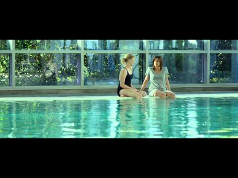 Cake (2015) (Clip 'Swimming Pool')