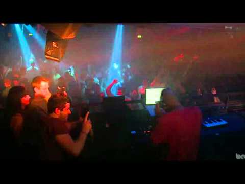 Julian Wess & Mike Carey - Limitless (Live @The Gallery - Minsitry Of Sound)