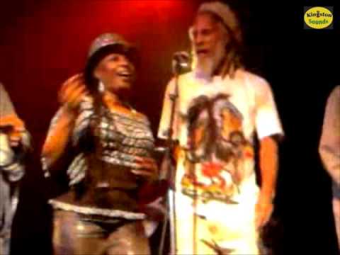 Lee Scratch Perry, Max Romeo & The Congos Live in Paris 2010, War Ina Babylon