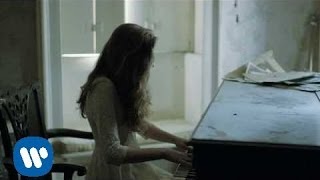 Video thumbnail of "Birdy - Skinny Love [Official Music Video]"