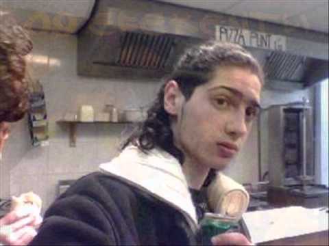 Memati - 09 Efekentli Öldü Memati Döndü (2005)