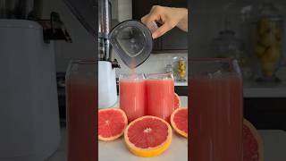 Download lagu Get your dose of vitamins with this grapefruit juice! #juicing #immunity #juicerecipe mp3