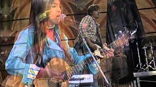 Kate Voegele - Only Fooling Myself (Live at Farm Aid 2004)